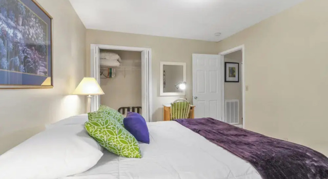 Comfy Condo, Prenota Casa vacanze Hotel a Tennessee con parcheggio, Parcheggio