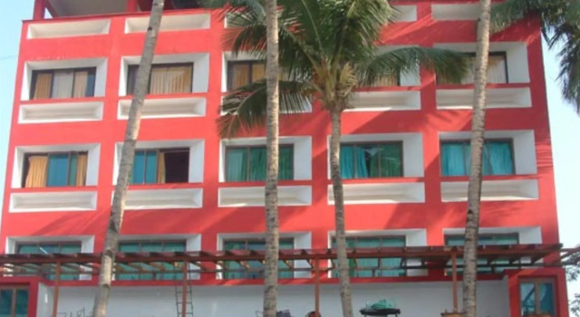Sun Glow Resorts, Varaa Hotelli Hotellit New Delhi uima-altaalla, Uima-allas