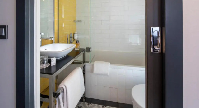 Номер Standard Les Matins de Paris & Spa