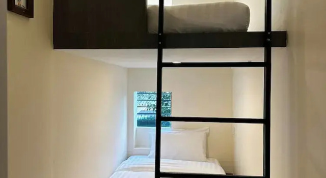 Кровать в общем номере (женский номер) Norm Space Hostel NST