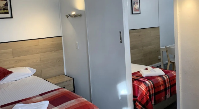 Семейный люкс с 2 комнатами Meeniyan Motel