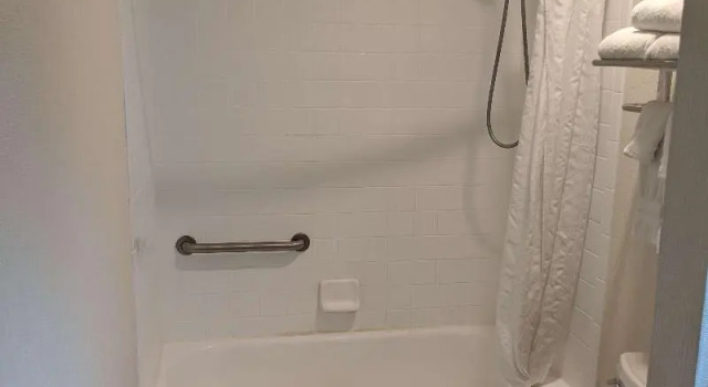 Номер Standard Best Western Plus InnTowner Madison
