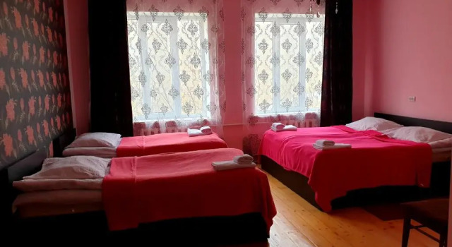 Red Stone Guest House, Забронировать Гостевой дом Гостевые дома Мцхета-Мтианети, Гостевой дом