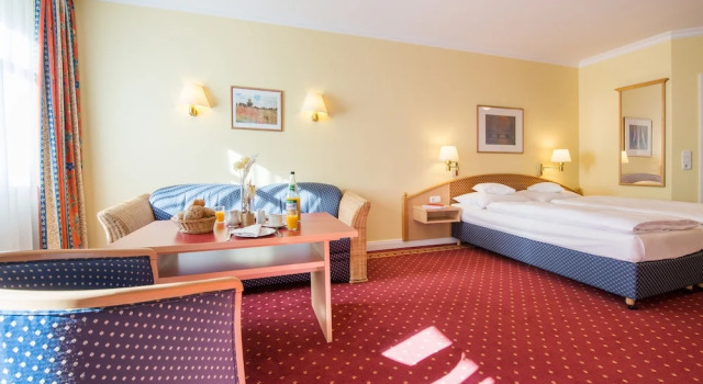 Семейный номер Standard с балконом и с видом на сад Aparthotel Kühlungsborn, Villa am Konzertgarten