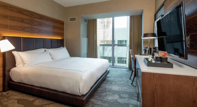 Двухместный номер Accessible с видом на город The Porter Portland, Curio Collection By Hilton