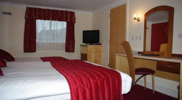 Quality Hotel St Albans, Забронировать Отель Отели Сент-Олбанс с бассейном, рядом с St Albans &amp; Mid Hertfordshire Magistrates Court, Бассейн