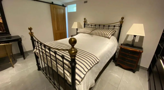 Amity. Exclusive poolside garden apartment, Prenota Appartamento Hotel a Aquitania con piscina, Piscina
