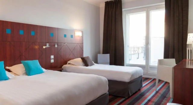 Четырёхместный номер Comfort The Originals Boutique, Hôtel Le Pariou, Issoire