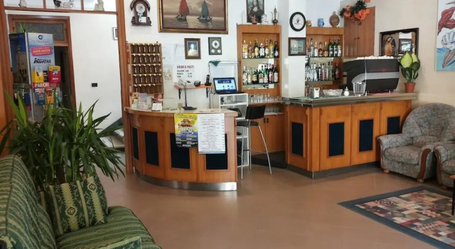 Hotel Cannes Rimini, Забронировать Отель Мирамаре Римини