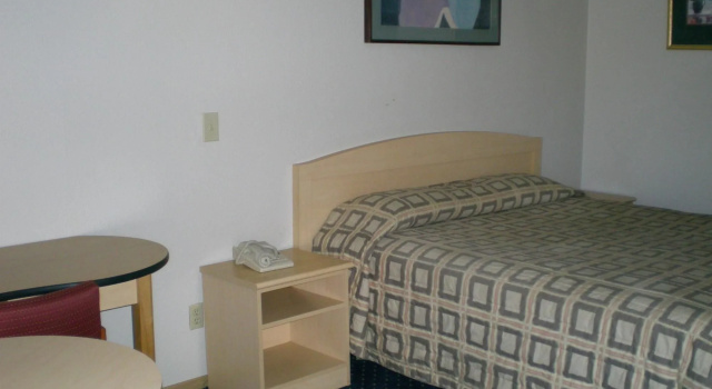 Crown Lodge Motel Oakland