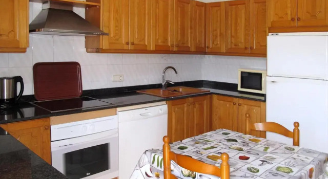Holiday Home Lisboa by Interhome, Book Hotel Hotels in Cala Murada with Parking, Parking