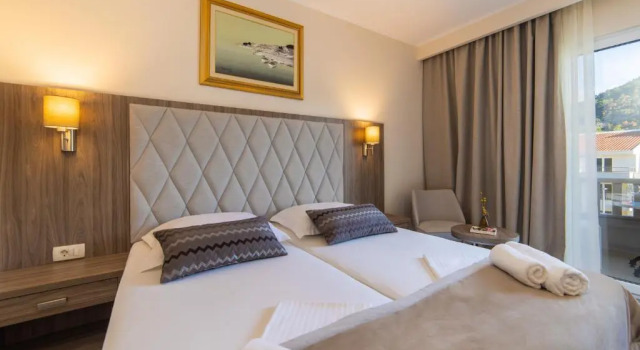 Двухместный номер Deluxe с балконом Hotel Bella Vista