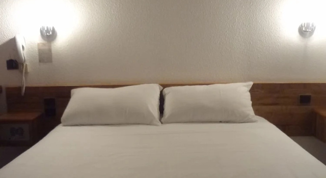 Трёхместный номер Comfort Contact Hôtel Solana, Niort MendesFrance
