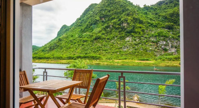 Двухместный номер Standard с видом на реку Phong Nha River House