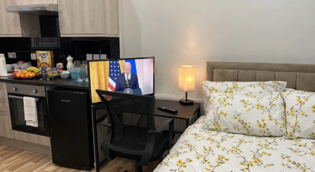Апартаменты The Grand Bleu - Next to Tube station