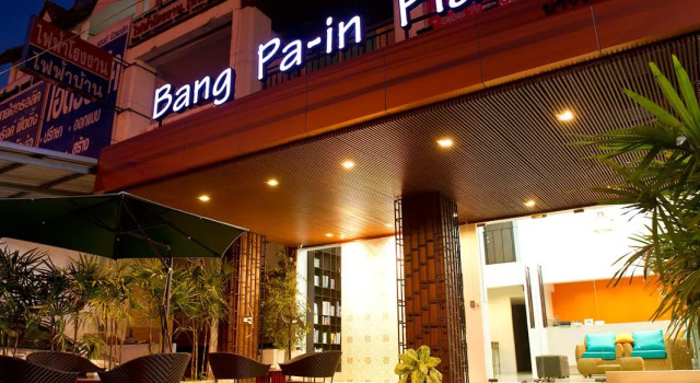 Bang Pa-in Place