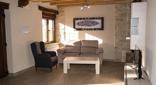 Apartamentos La Fabrica, Buchen Sie Ferienwohnung Saldana Palencia