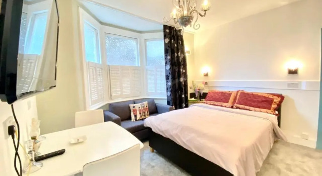 Modern And Cosy Studio Flat