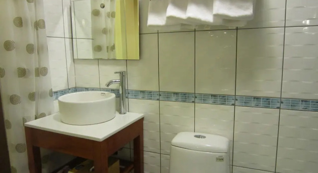 Четырёхместный номер Standard с балконом Aitabi Hostel