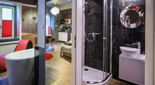 Апартаменты Yourplace Romantic Apartment with private patio