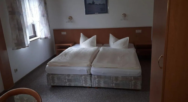 Pension & Café Benz, Book Hotel Blankenburg Saxony-Anhalt