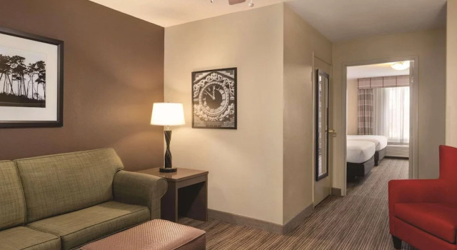 Люкс c 1 комнатой Country Inn & Suites by Radisson, Albert Lea - Austin