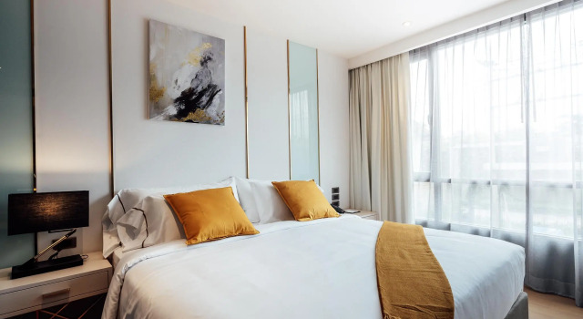 Полулюкс Montana Bangkok Hotel & Residence