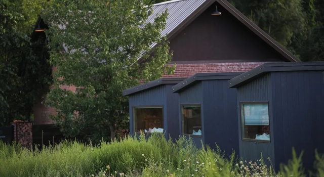 Двухместный номер Standard Hutton Brickyards Riverfront Hotel + Venue