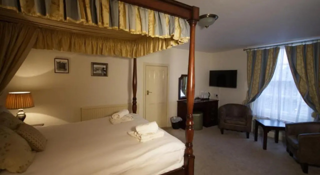 Номер Deluxe The New Inn Hotel
