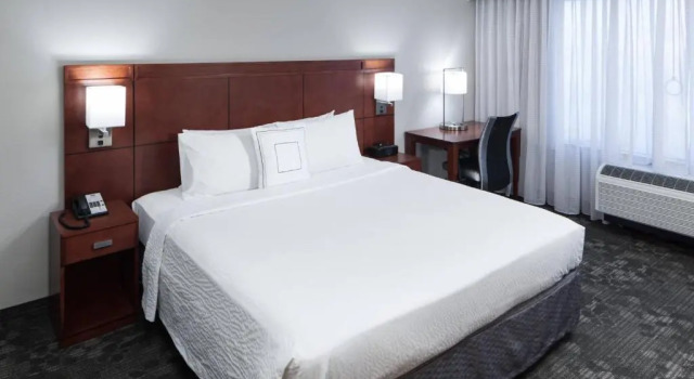 Номер Standard Courtyard by Marriott Alexandria Old Town/Southwest