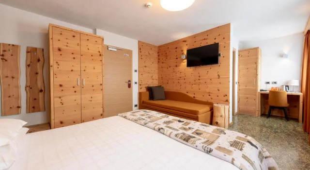 Трёхместный номер Standard с видом на горы Hotel Col di Lana