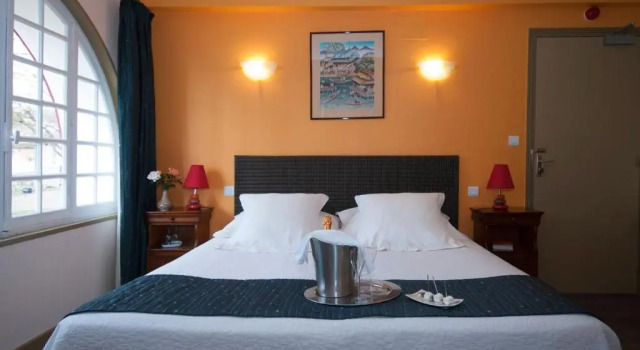 Двухместный номер Standard Logis Hôtel Restaurant Le Coq Hardi
