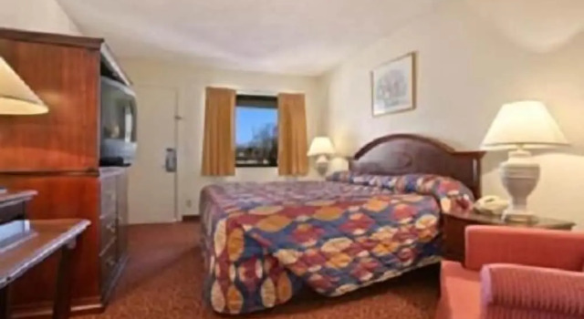 Park Hill Inn and Suites, Prenota Hotel Oklahoma City Oklahoma