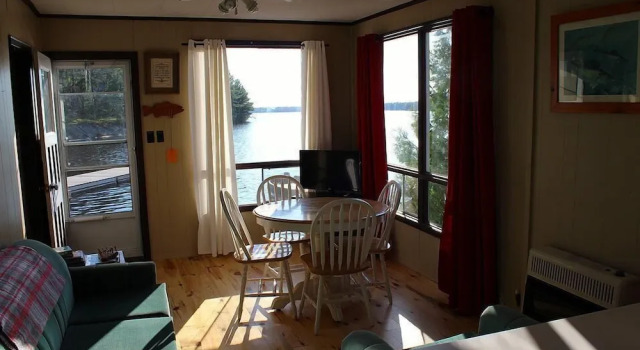 Коттедж Deluxe с 2 комнатами Mashkinonje Lodge