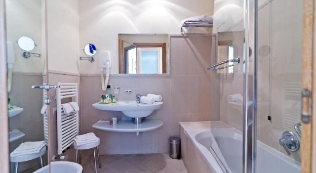 Семейный полулюкс Castellaro Golf Resort