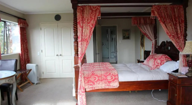 Двухместный номер Standard Tudor Manor Bed & Breakfast