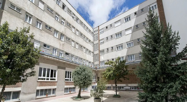 Ensuite Rooms for Women Only - LEON