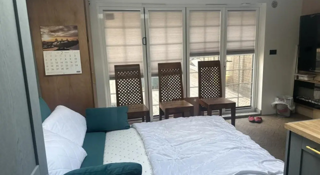 Stunning 1-bed Studio in London, Varaa Huoneisto Asunnot kohteessa Merseyside, Huoneisto