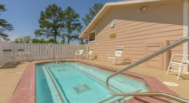 Lake Conroe Two-Bedroom Cabin 13, Reserva ahora Hotel Conroe Lake Conroe