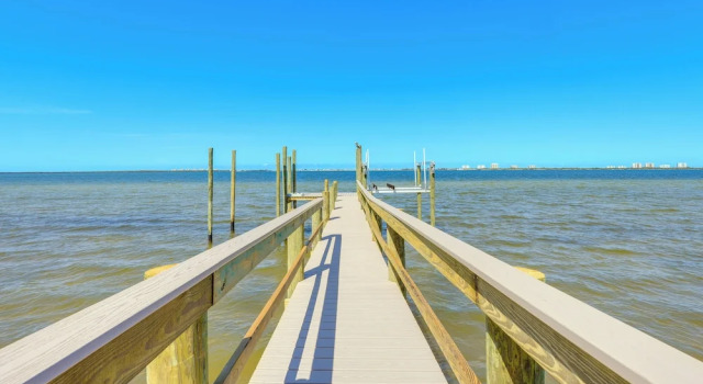 Коттедж Sleek Fort Pierce Vacation Rental w/ Private Dock!