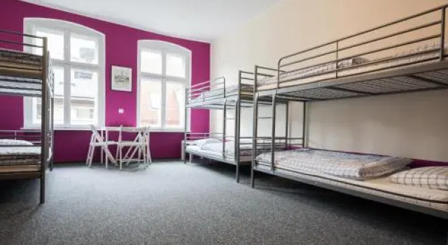 Hostel Awangarda, Забронировать Хостел Старе Място Познань, рядом с Polish Theatre