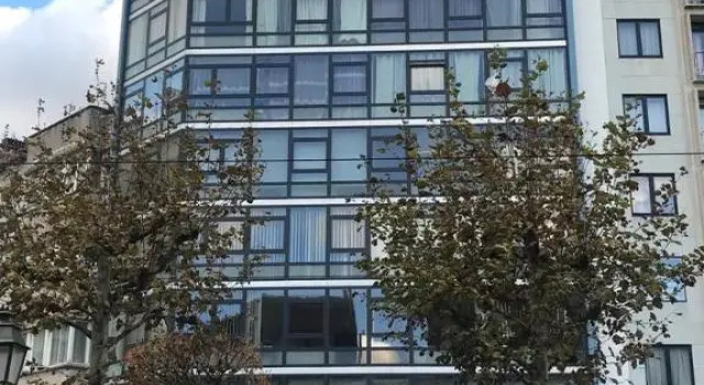 Brussels By Night panoramic studio apartment for 2, Забронировать Апартаменты/квартира Брюссель Брюссельский столичный регион, рядом с Паннейнхёйс