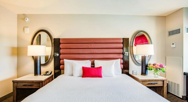 Номер Executive Overton Hotel and Conference Center