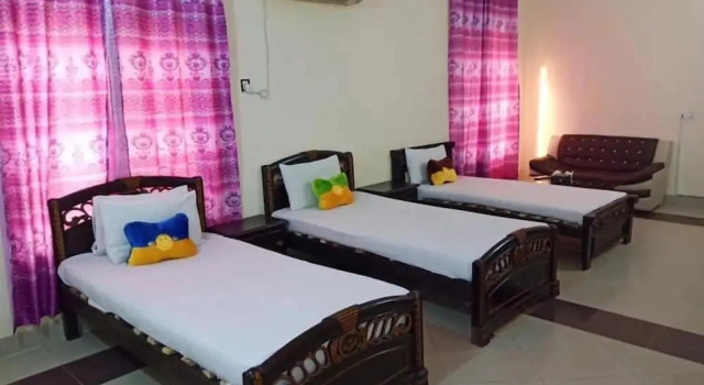 Camera Standard Hotel 4 Season Multan