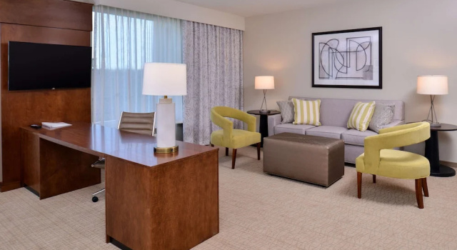 Четырёхместная студия люкс Hampton Inn & Suites Orlando/Downtown South - Medical Center