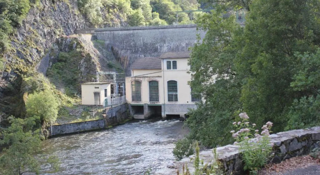 Maison le Barrage, Book Hotel Hoteller i Rhône-Alps med parkering, Parkering
