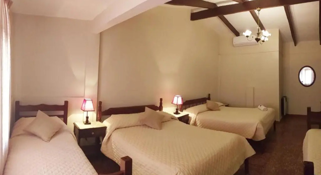 Camera quadrupla Economy Hotel Carmen