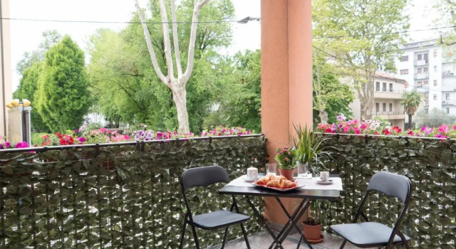 Venice Rooms, Забронировать Отель Местре Венето, рядом с Здание муниципалитета Местре