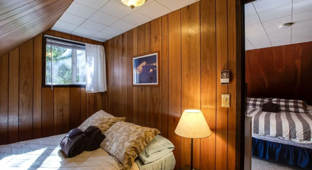 63MBR - Hot Tub - BBQ - Pets Ok - WiFi - Sleeps 6, Buchen Sie Ferienhaus Hotels in Glacier mit Parkplatz, Parkplätze