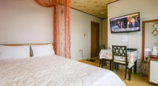 Двухместный номер Standard с балконом Billions Motel